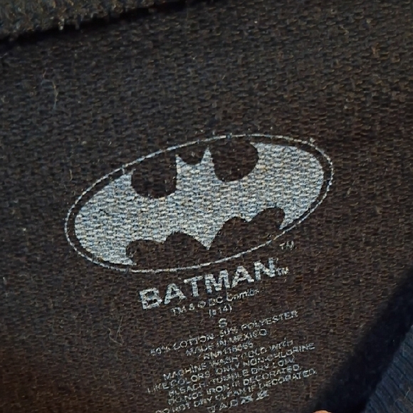 Batman Comic Print Women's Crewneck Sweater- BUNDLE ONLY!! - Picture 2 of 3